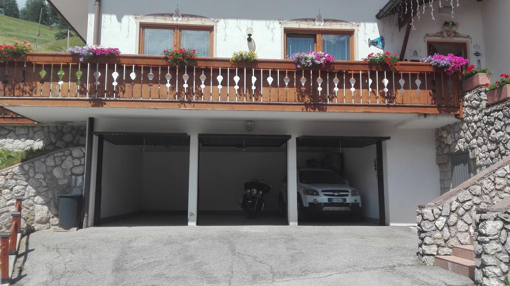 Garni Astor Hotel Арабба Екстериор снимка
