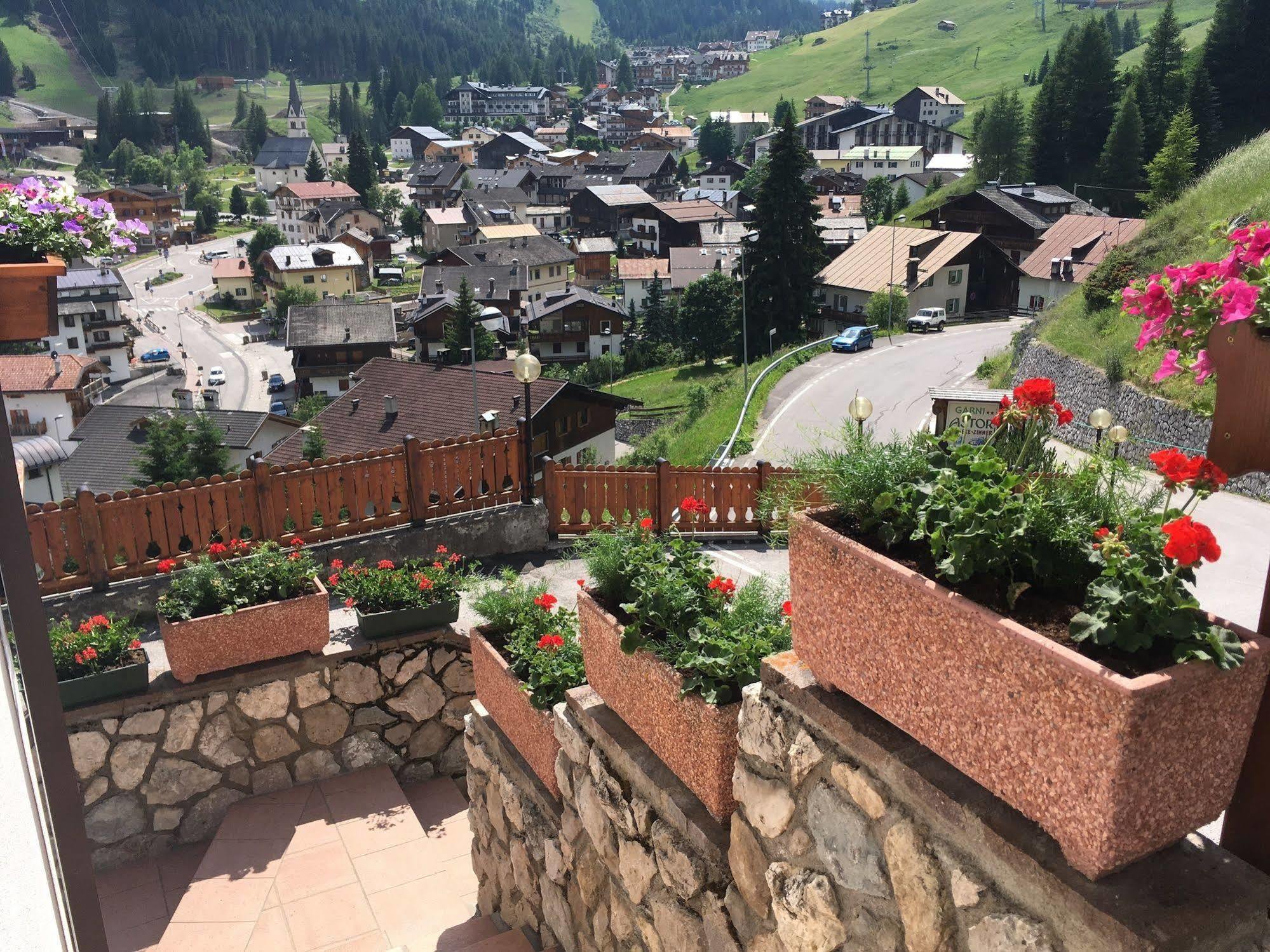 Garni Astor Hotel Арабба Екстериор снимка